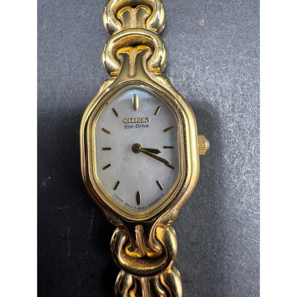 Citizen Eco-Drive B023-K003768 Gold Tone Women's Analog 17mm Wrist Watch - Picture 1 of 13